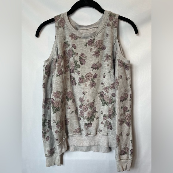 No Comment brand Tops - Cold shoulder top